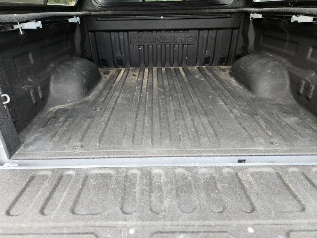 Used 2018 Toyota Tundra SR5 w/ TRD Off Road Package AWD/4WD image 33