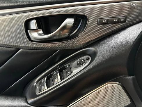 Used 2018 INFINITI Q50 Red Sport 400 w/ Sensory Package (Sport) RWD image 23
