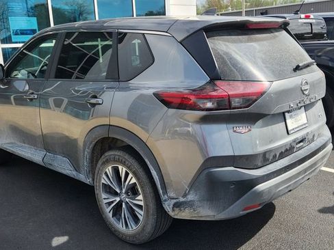Used 2023 Nissan Rogue SV FWD image 4