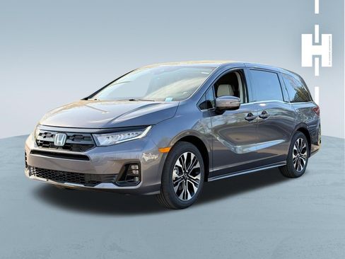Used 2026 Honda Odyssey Elite image 3
