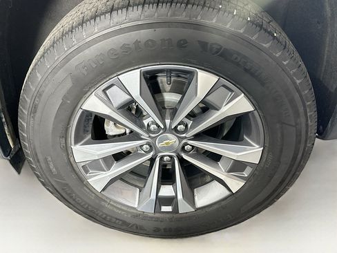 Used 2025 Chevrolet Equinox LT image 11