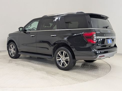 Used 2024 Ford Expedition Limited image 3