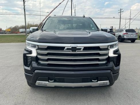 Used 2024 Chevrolet Silverado 1500 High Country AWD/4WD image 10