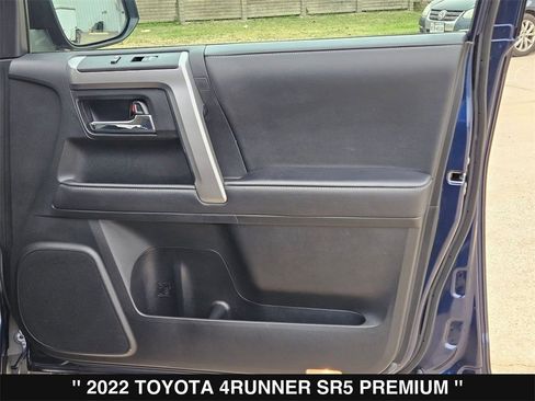 Used 2022 Toyota 4Runner SR5 Premium image 30