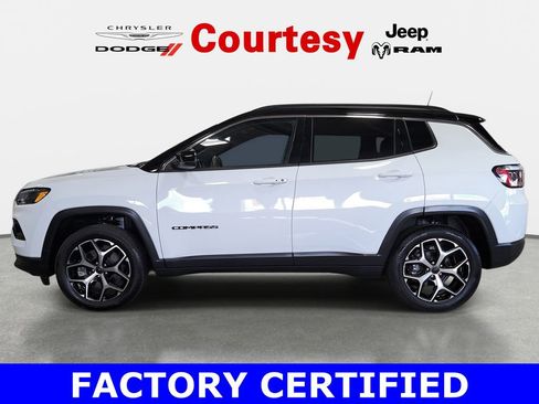 Certified 2025 Jeep Compass Limited AWD/4WD image 8