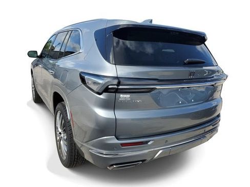 New 2026 Buick Enclave Avenir w/ Super Cruise Package FWD image 4