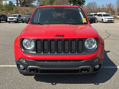 Used 2018 Jeep Renegade Sport w/ Power & Air Group image 2
