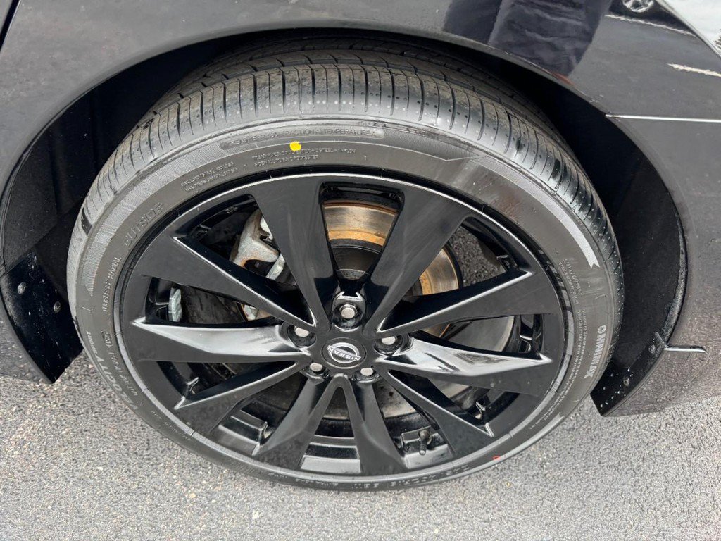 Certified 2023 Nissan Maxima SR w/ Sport Mat Group FWD image 7