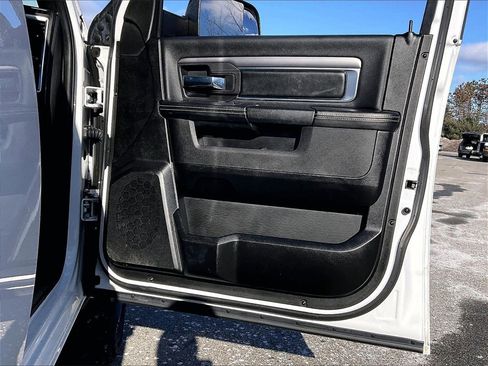 Used 2022 RAM 1500 Classic Warlock w/ Electronics Group image 11