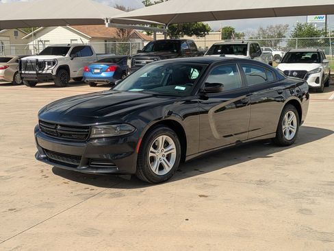 Used 2023 Dodge Charger SXT image 9