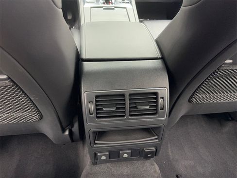 Used 2024 Jaguar F-PACE R-Dynamic S image 67