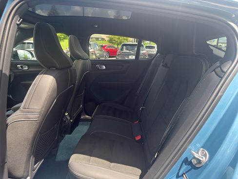 Used 2023 Volvo C40 P8 Recharge Plus AWD/4WD image 10