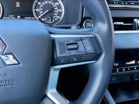 Used 2022 Mitsubishi Outlander ES AWD/4WD image 18