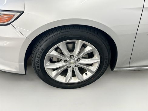 Used 2019 Chevrolet Malibu LT FWD image 11