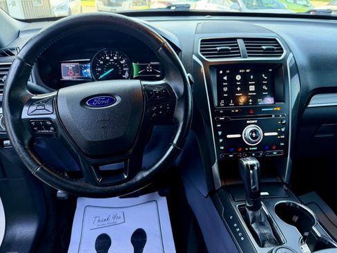 Used 2017 Ford Explorer Sport w/ Equipment Group 401A AWD/4WD image 9