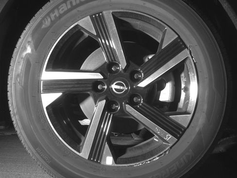 Used 2025 Nissan Sentra SV FWD image 13