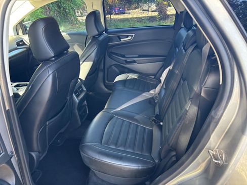 Used 2024 Ford Edge SEL image 25