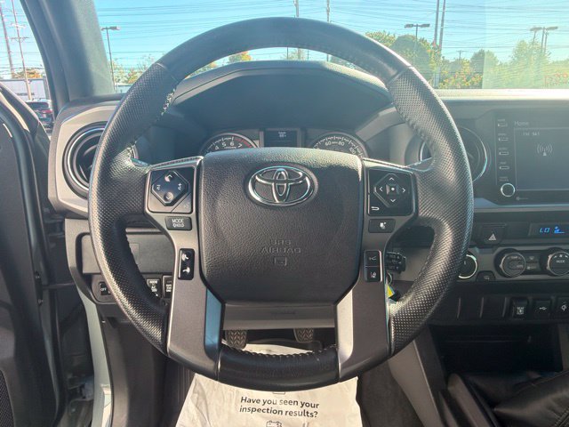 Used 2022 Toyota Tacoma TRD Sport AWD/4WD image 21