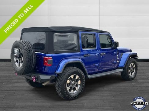 Used 2018 Jeep Wrangler Unlimited Sahara image 3