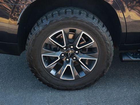 Used 2022 Chevrolet Tahoe Z71 image 9