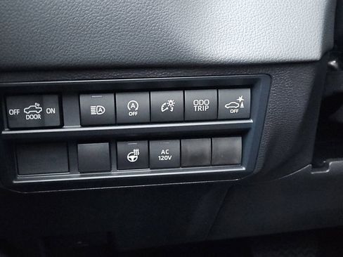 New 2026 Toyota Tundra Limited AWD/4WD image 11