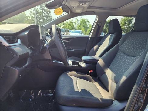 Used 2023 Toyota RAV4 XLE w/ Convenience Package AWD/4WD image 17