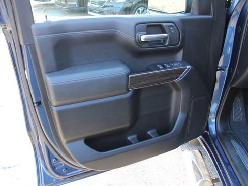 Used 2019 Chevrolet Silverado 1500 RST w/ All-Star Edition image 17