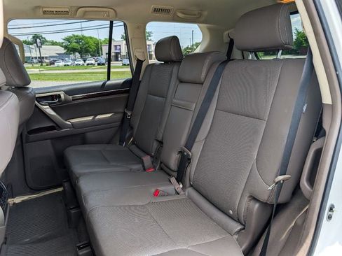 Used 2019 Lexus GX 460 Premium AWD/4WD image 18