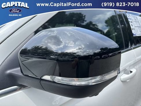 Certified 2025 Ford Expedition Active AWD/4WD image 12