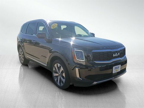Used 2022 Kia Telluride S image 3
