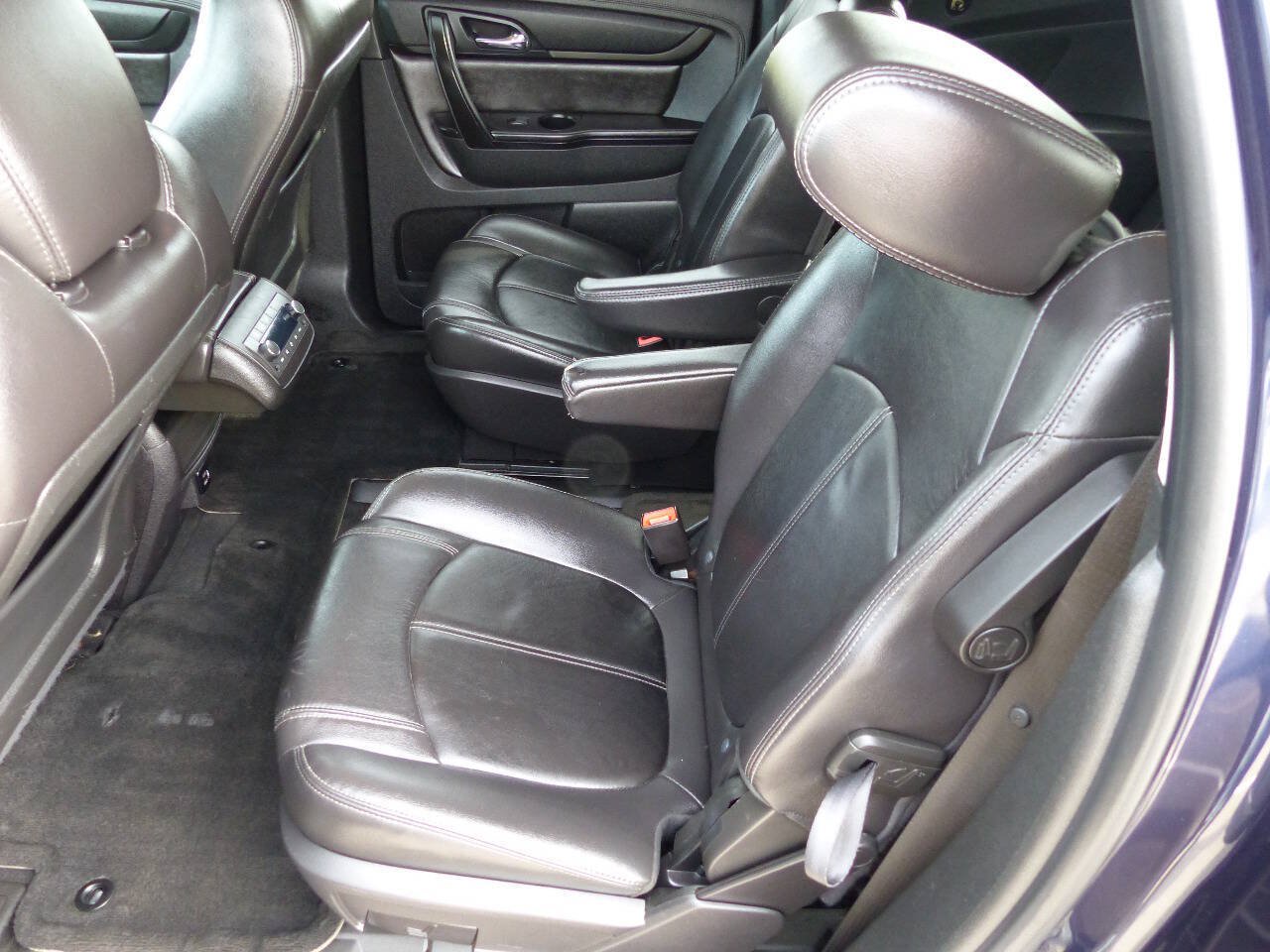 Used 2017 Chevrolet Traverse LT AWD/4WD image 19