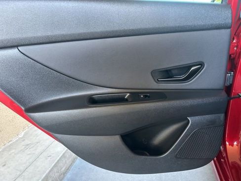 Certified 2025 Hyundai Elantra Sport image 22