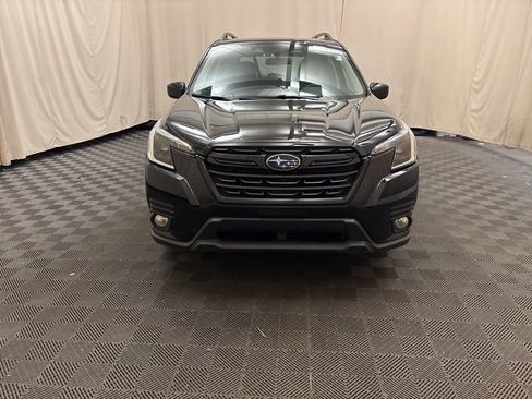 Used 2023 Subaru Forester Premium image 2
