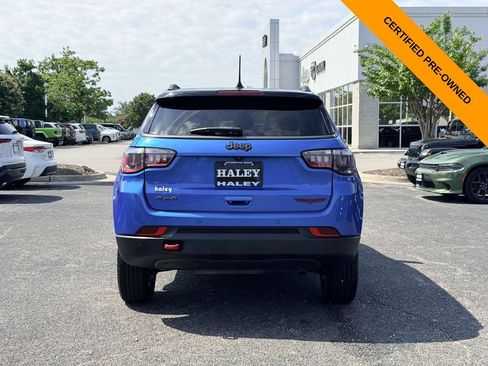 Certified 2022 Jeep Compass Trailhawk AWD/4WD image 3