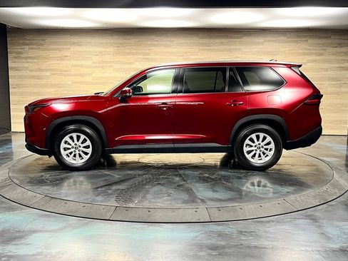 Used 2025 Toyota Grand Highlander AWD image 29