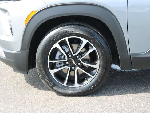 Used 2025 Chevrolet TrailBlazer LT w/ Convenience Package FWD image 21