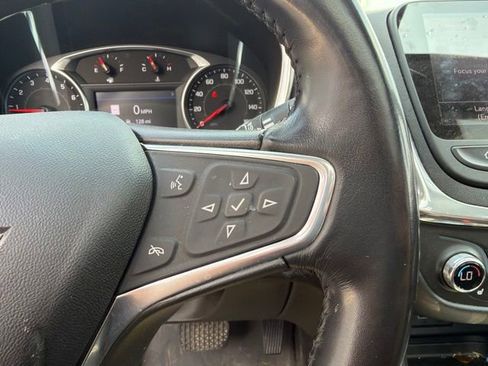 Used 2020 Chevrolet Equinox LT FWD image 29