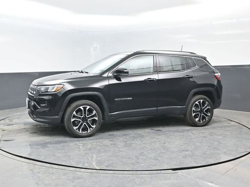 Used 2022 Jeep Compass Limited w/ Sun and Sound Group image 4