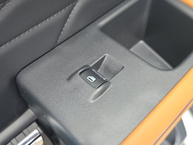 Used 2024 Ford Expedition Platinum AWD/4WD image 11