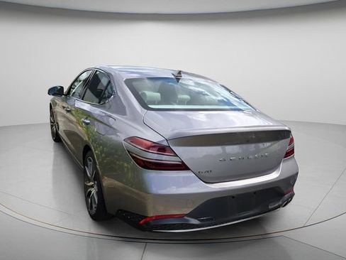 Used 2023 Genesis G70 2.0T RWD image 6