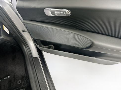 Used 2024 Hyundai Ioniq 6 SE image 32