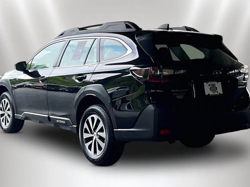 Certified 2024 Subaru Outback AWD/4WD image 4