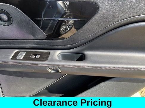 Used 2021 Lincoln Aviator Reserve w/ Elements Package Plus image 40