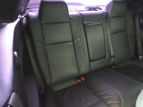 Used 2016 Dodge Challenger SRT w/ Technology Group RWD image 28
