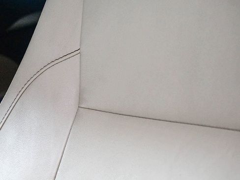 Used 2015 Toyota Highlander XLE FWD image 27