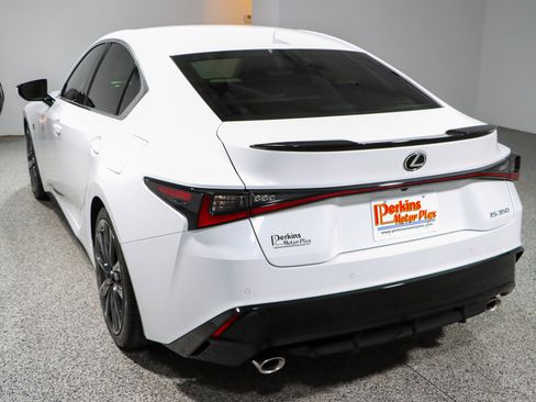 Used 2022 Lexus IS 350 F Sport RWD image 9