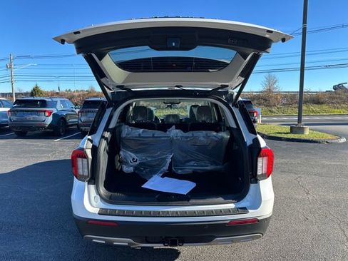 New 2026 Ford Explorer Active w/ Active Comfort Package image 11