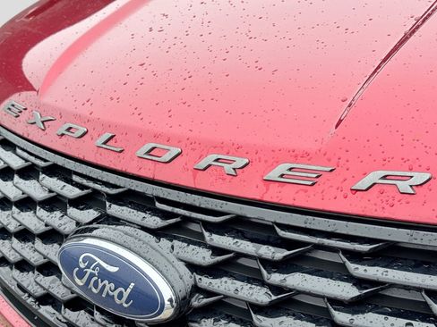 Used 2018 Ford Explorer Sport AWD/4WD image 12