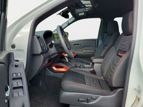 New 2025 Nissan Frontier PRO-4X image 9