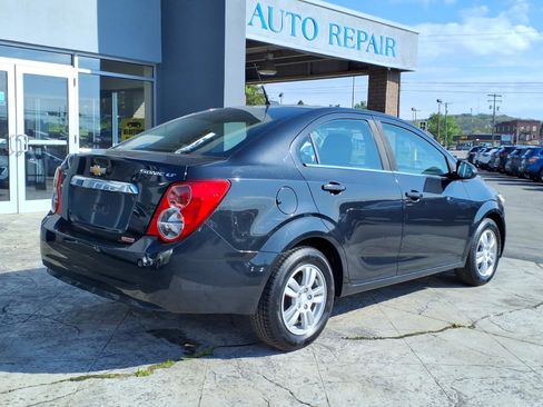 Used 2014 Chevrolet Sonic LT FWD image 3